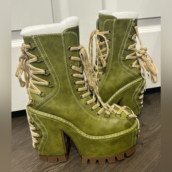 NWOB Dolls Kill / Club Exx Green Woodland Lucid Dream Corset Boots - Picture 2 of 8